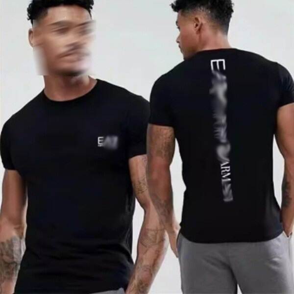 Camiseta Masculina Curta de Algodão