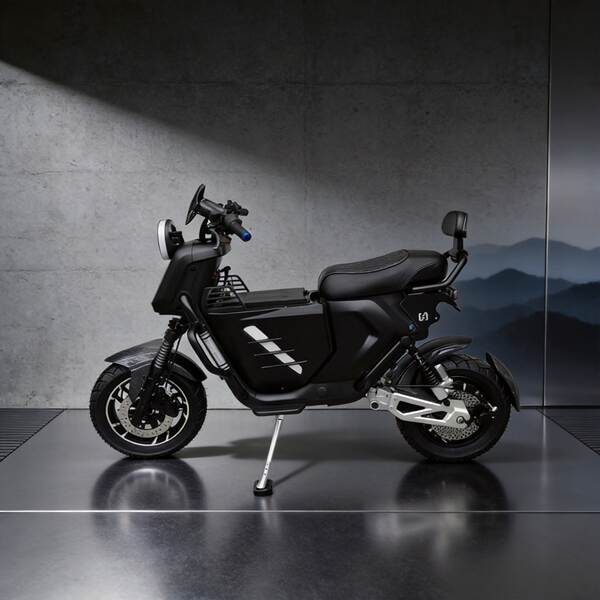 Two-Seater Commuter Vehicle, Hot-Selling Model e-motorcycle