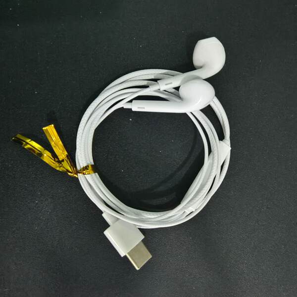 Fone de Ouvido Com Microfone