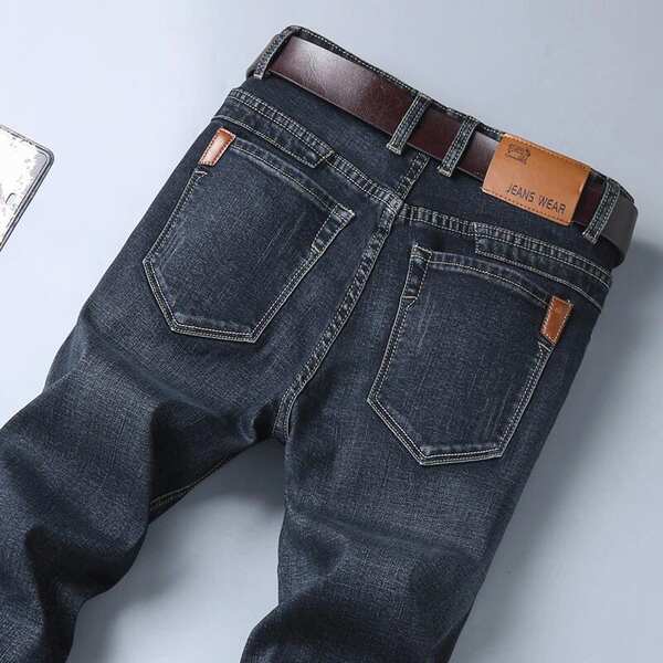 Fabricante de vendas diretas de jeans fina de verão de 2026 para homens de calça reta corpos flexíveis calças de lazer para homens jovens calças