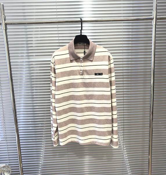 Versão do narcotraficante Primeira Primavera Novo MIU Mouse Rede Red Novo logotipo adesivo vestido com mangas compridas T-shirt homens e mulheres
