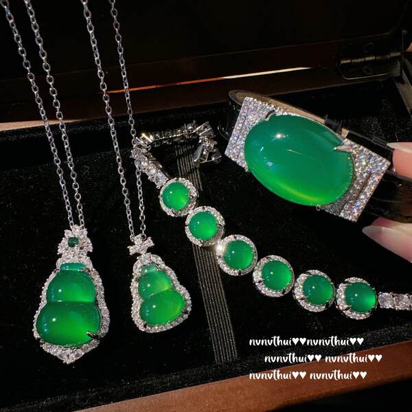 Pulseira e Colar de Jade Verde