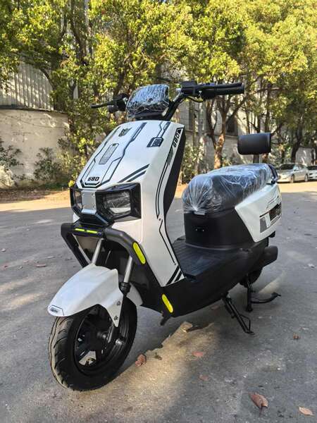 Motocicleta elétrica de alta velocidade de 72V de alta velocidade de escalada de alta potência para carros elétricos de garrafas elétricas