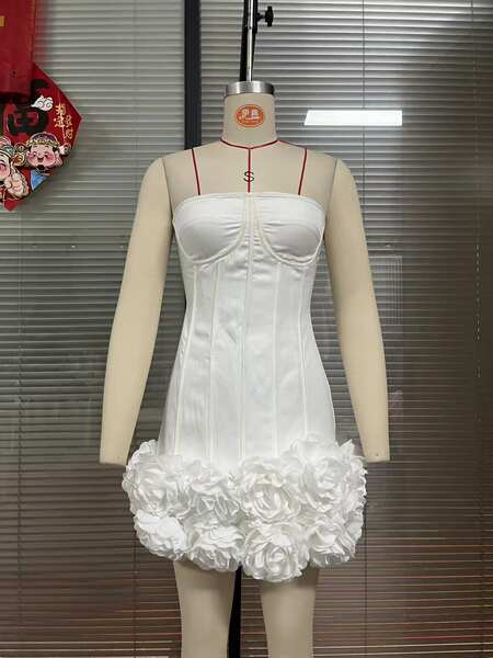 Vestido Vermelho Justo Floral