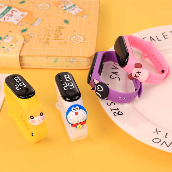 Hot-selling estudante desenho animado bonito anel de luzes brancas LED boneco relógio menino menina natação impermeável toque de relógio