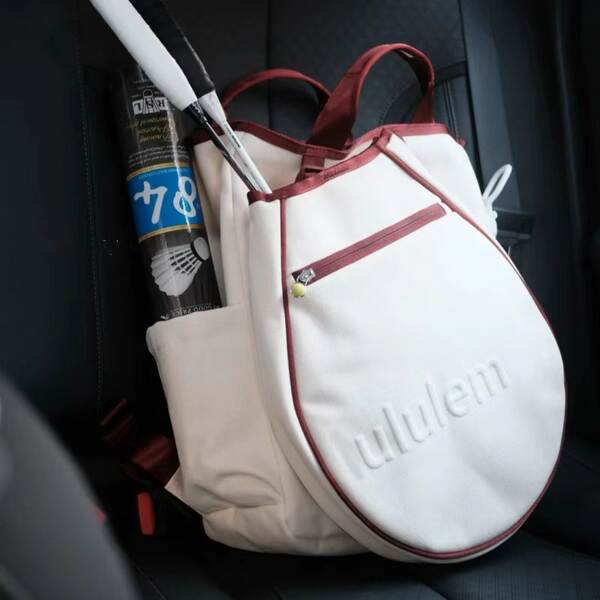 Lulu lança nova mochila de tênis Lulu Racket Bag 19L