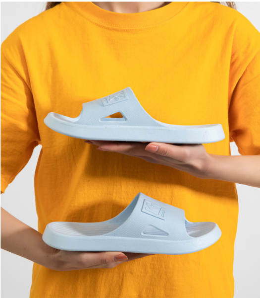 Chinelo de borracha macio para casa