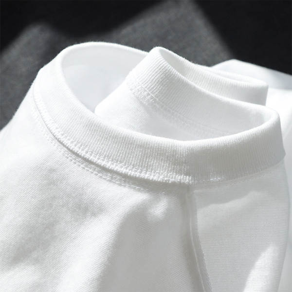 300 gramas Três agulhas de algodão puro de Xinjiang pesos pesados de algodão puro de algodão puro preto e branco T-shirts para homens de mangas curtas